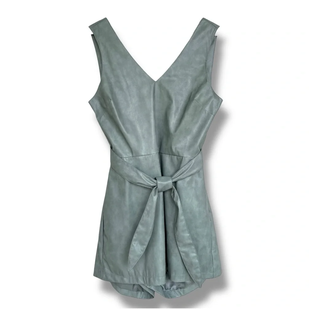 Anthropologie Avec Les Filles Cross Back Faux Leather Romper Size Small - Picture 2 of 12